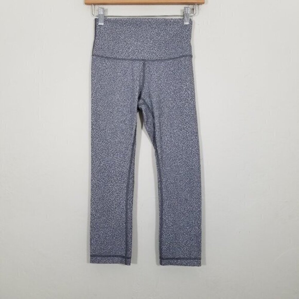 Like New Lululemon Cropped Leggings Size 4